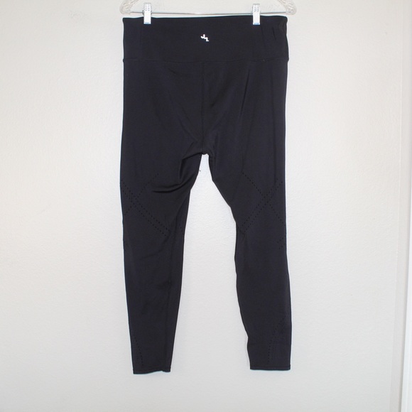Joylab Black High Waisted Leggings — Extra Large - Picture 9 of 11